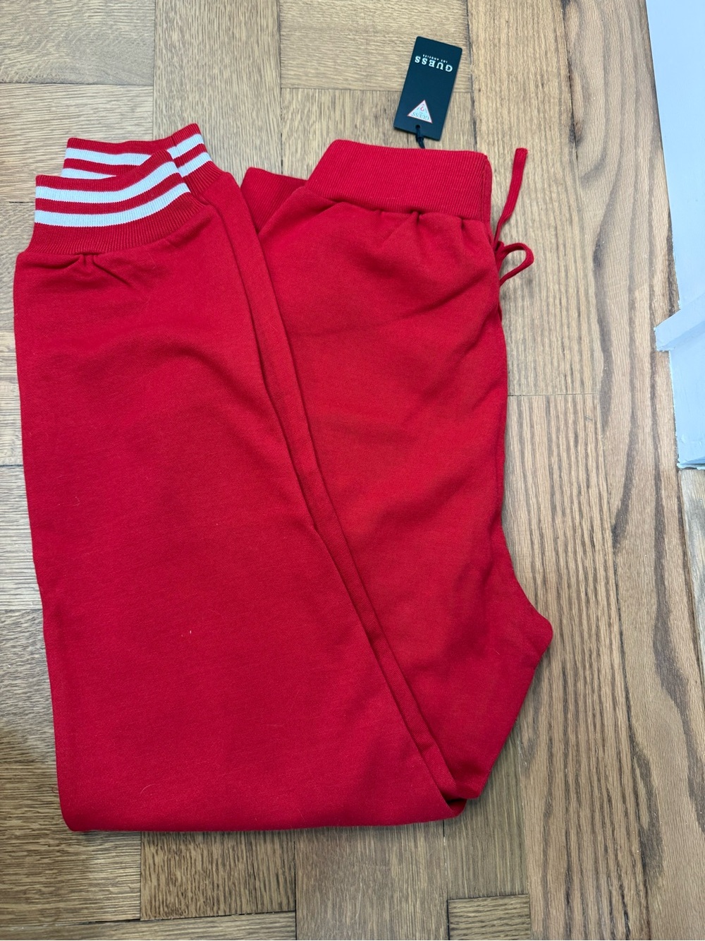 NWT GUESS Red Jogger Sweatpants Back Lace-Up Detail Women’s Size M